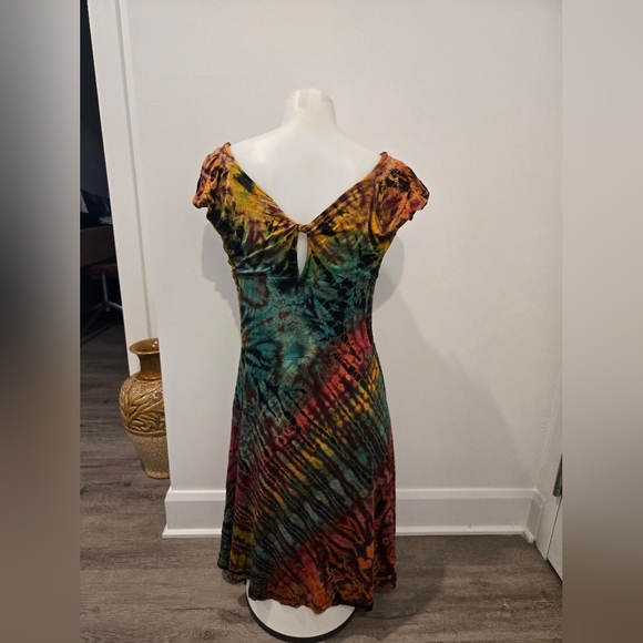 Tiedye dress - Picture 2 of 5
